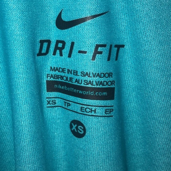 Nike Dri-Fit blue workout shirt - Picture 4 of 4